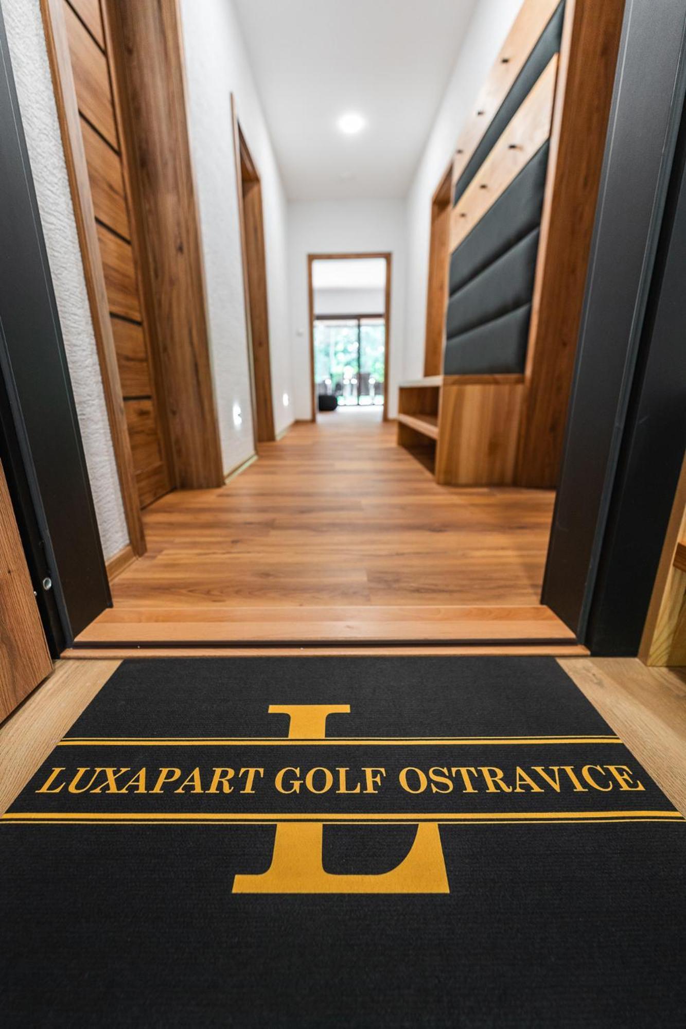 Luxapart Golf Ostravice Esterno foto
