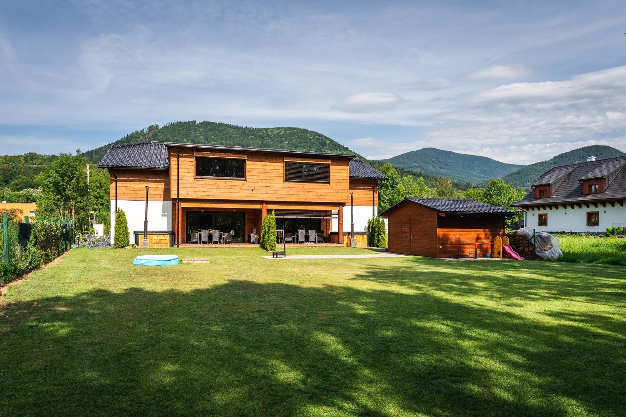 Luxapart Golf Ostravice Esterno foto